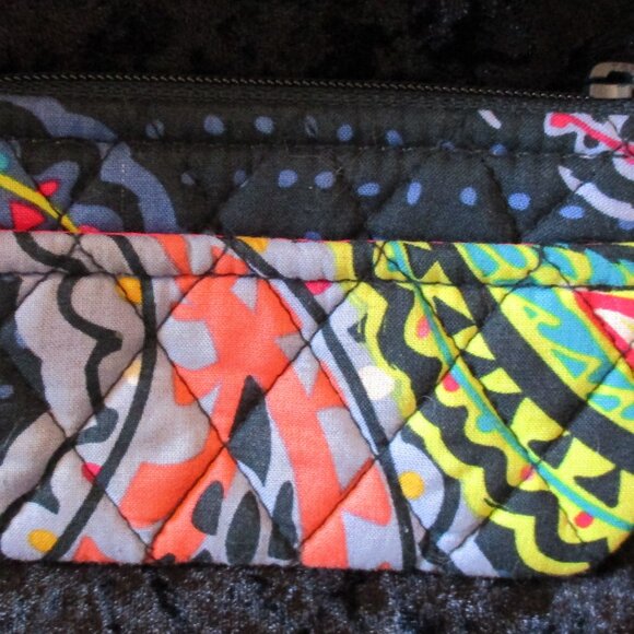 NWOT Vera Bradley Bold Paisley Quilted Zippered Coin Purse with Front Pocket - Picture 1 of 5